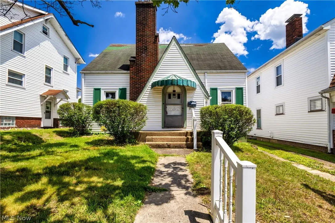 302 Cedar Avenue, Steubenville, OH 43952 - #1