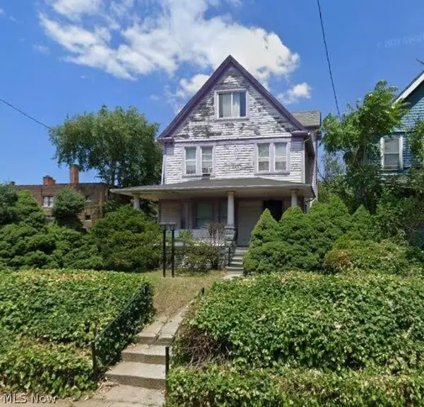 11903 Osceola Avenue, Cleveland, OH 44108