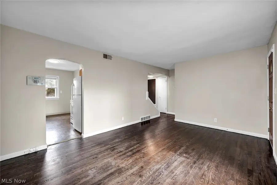 18401 Parkmount Avenue, Cleveland, OH 44135 - #3
