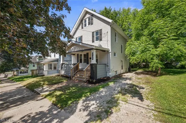 2164 11th Sw Street, Akron, OH 44314