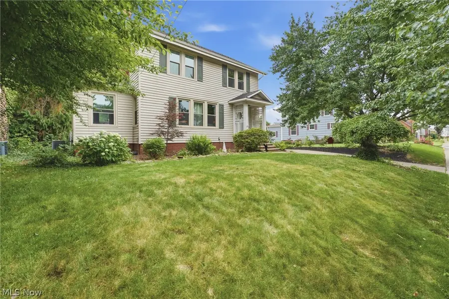 416 18th Nw Street, Canton, OH 44703 - #2