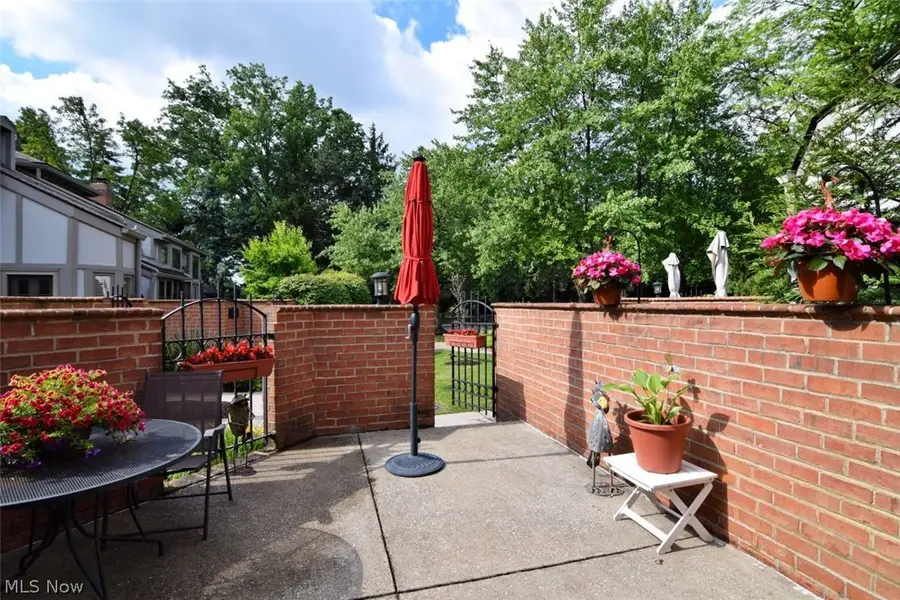 25450 Fairmount #6, Beachwood, OH 44122 - #2
