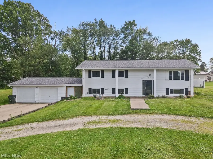 6410 Westmore Street, Louisville, OH 44641 - #2