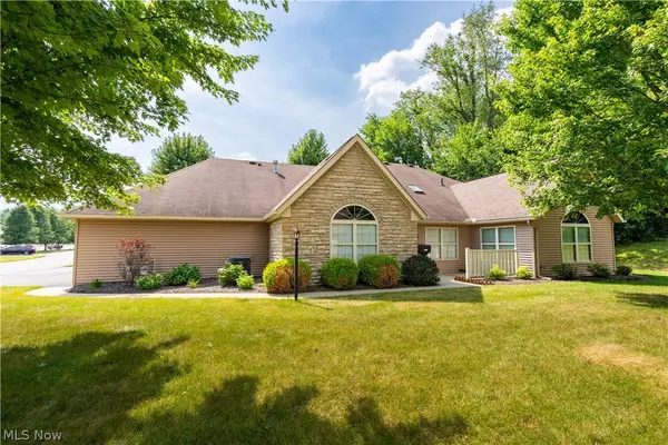 1344 Pebble Chase Ne Circle, Massillon, OH 44646