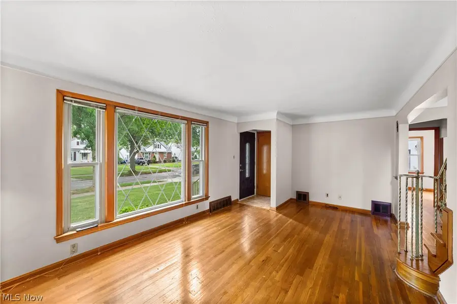 5150 Cheltenham Boulevard, Lyndhurst, OH 44124 - #3