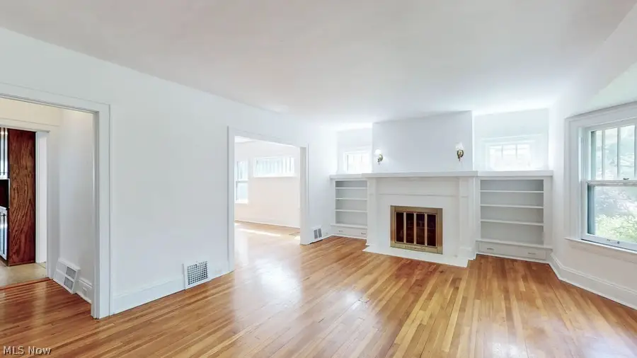 3110 Coleridge Road, Cleveland Heights, OH 44118 - #3