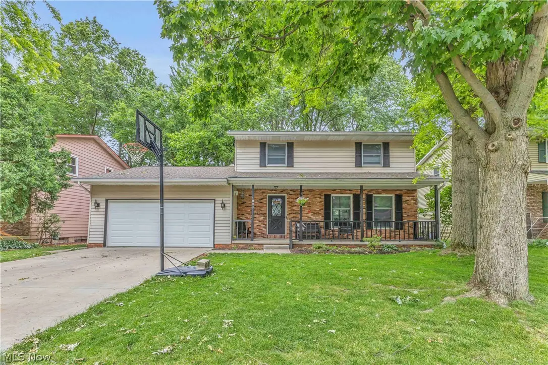 1009 Washington Drive, Grafton, OH 44044 - #1