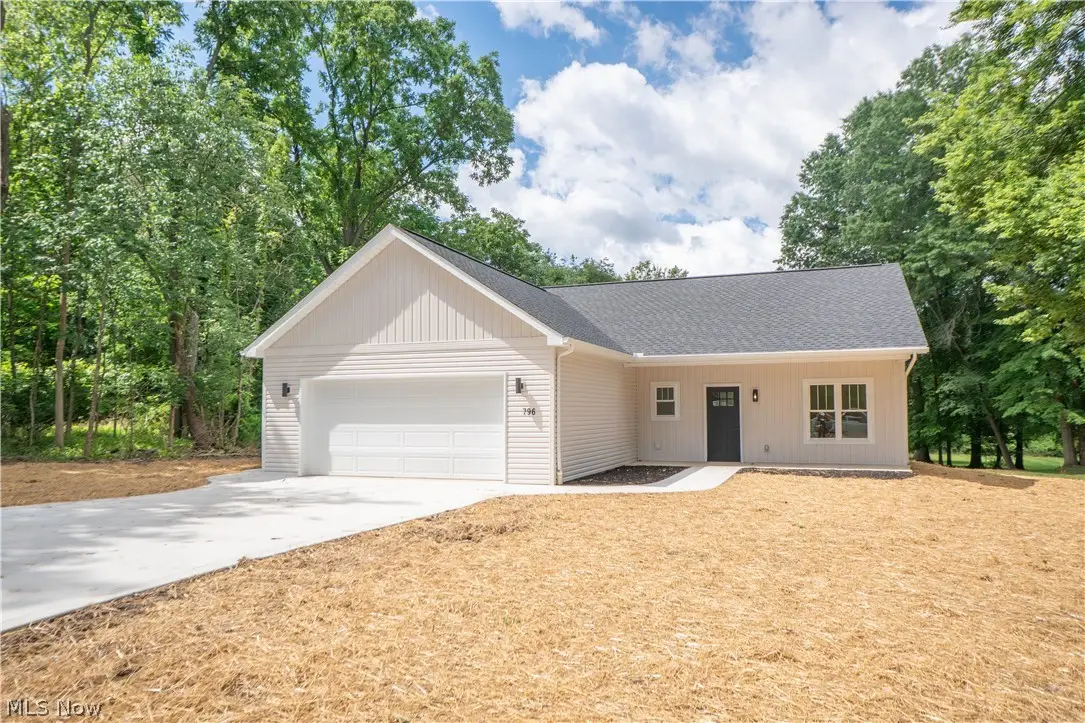 796 Southeast Avenue, Tallmadge, OH 44278 - #1