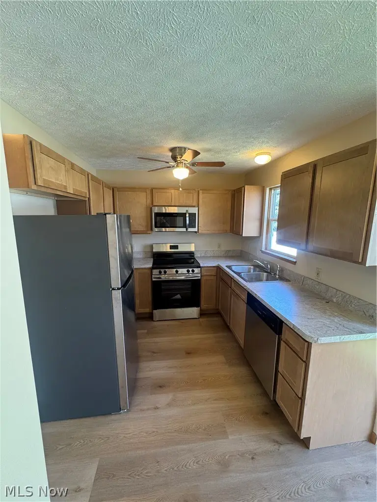 951 Penn Place, Painesville, OH 44077 - #3