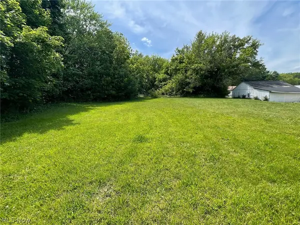 V/l Massillon Road, Akron, OH 44312