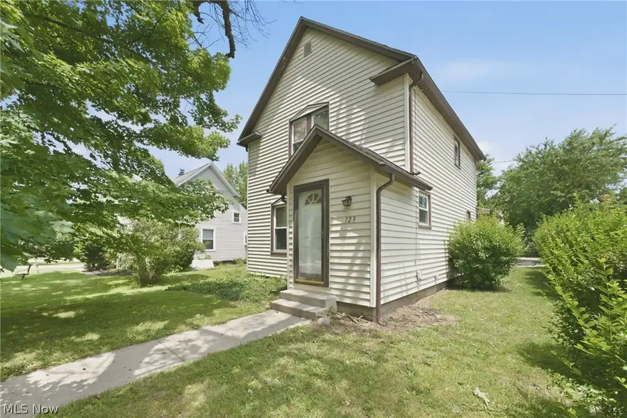 123 E State Street, Barberton, OH 44203 - #3