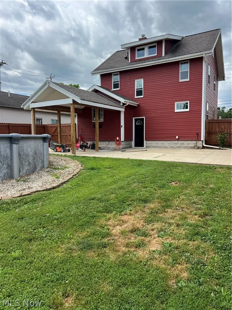 437 SW Bodmer Avenue, Strasburg, OH 44663 - #2