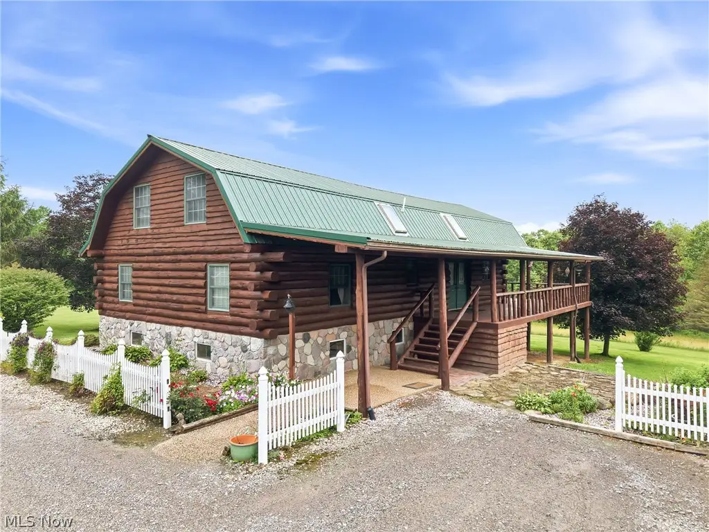 7374 Vale Road, Rogers, OH 44455 - #1