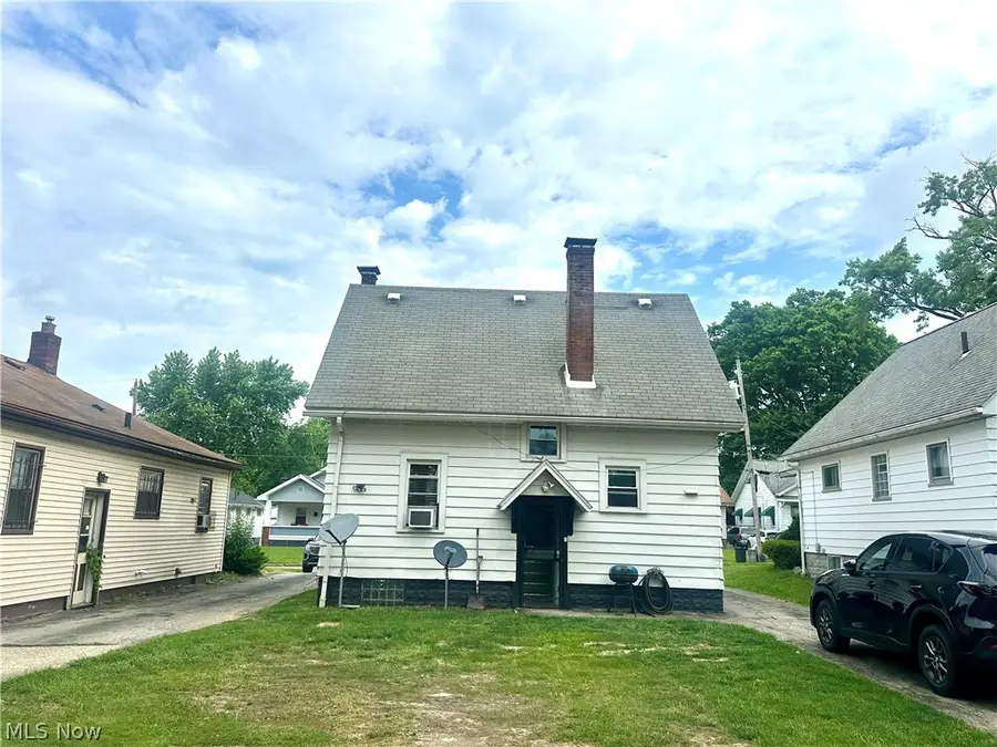 347 Marmion Avenue, Youngstown, OH 44507 - #3