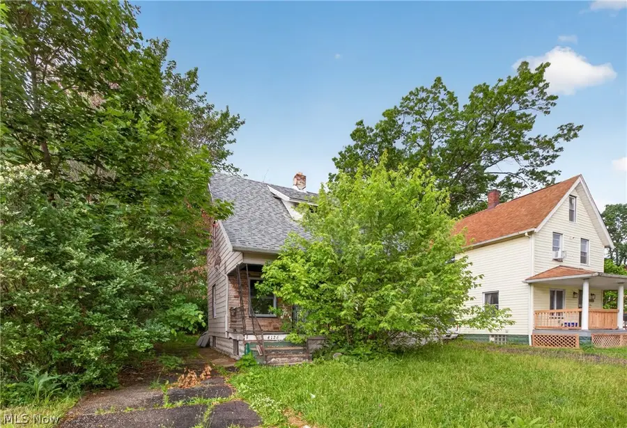 4126 E 142nd Street, Cleveland, OH 44128 - #2