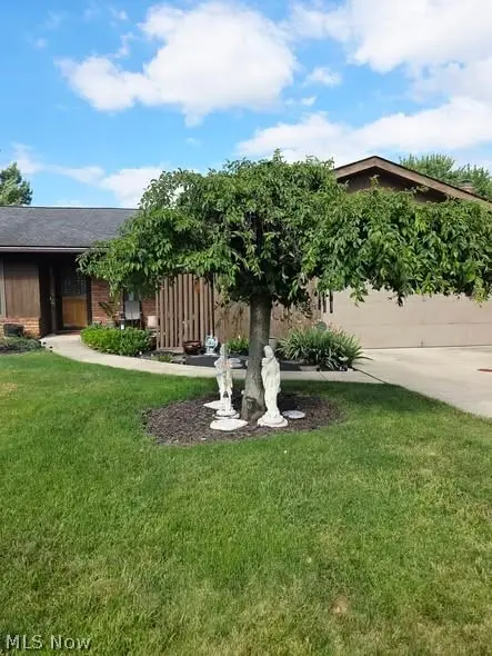 14010 Bennington Boulevard, Middleburg Heights, OH 44130 - #2