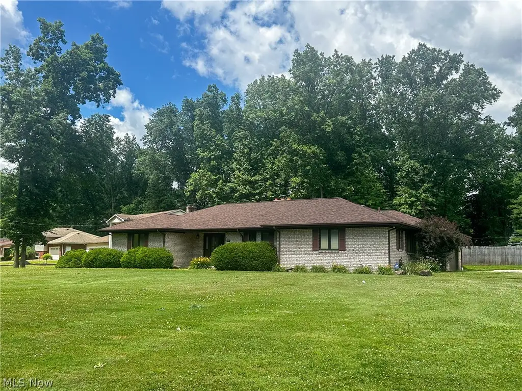 1060 Broadway Se Avenue, Warren, OH 44484 - #1