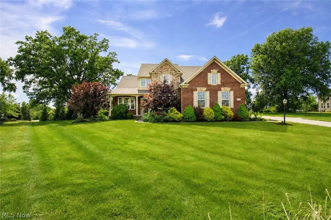 14 Yorkshire Drive, Aurora, OH 44202 - #1