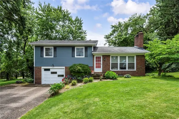 12880 Sunset Nw Circle, Uniontown, OH 44685