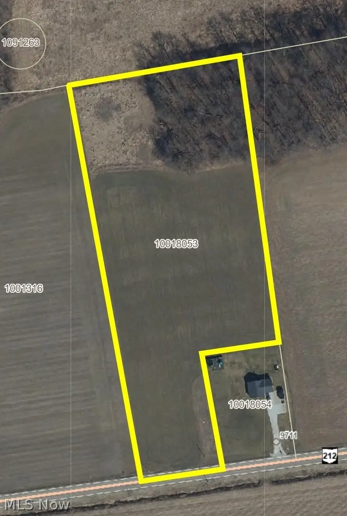 Dolphin Sw Street, Strasburg, OH 44680 - #1
