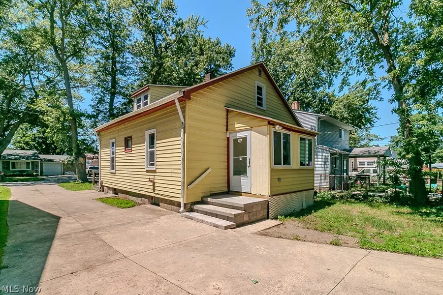 979 Mohegan Trail, Willoughby, OH 44094 - #2