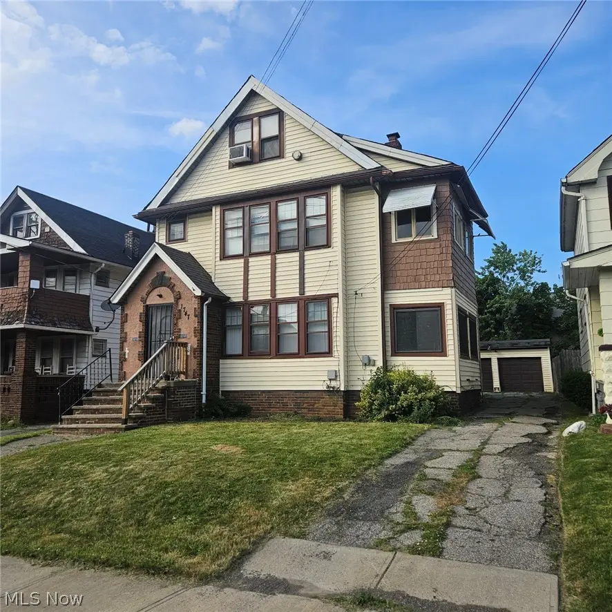 1747 Catalpa Road, Cleveland, OH 44112 - #2
