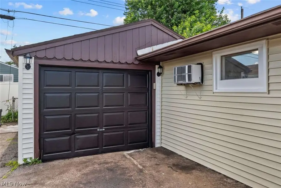 4410 Andover Avenue, Lorain, OH 44055 - #2