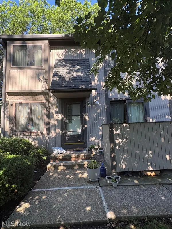 34866 S Turtle Trail #D, Willoughby, OH 44094