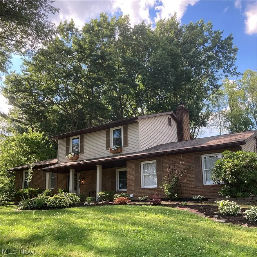 165 Woodsdale Drive, Mogadore, OH 44260 - #1