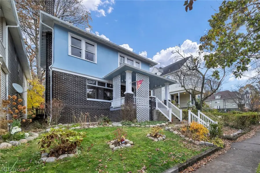 2205 Grandview Avenue, Cleveland Heights, OH 44106 - #3