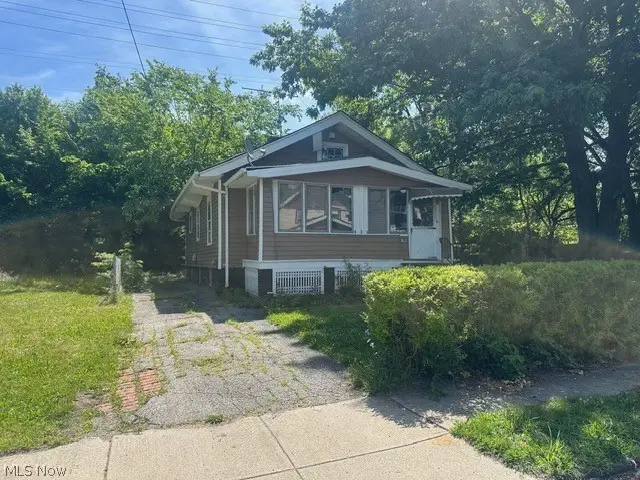 875 E 131st Street, Cleveland, OH 44108 - #2