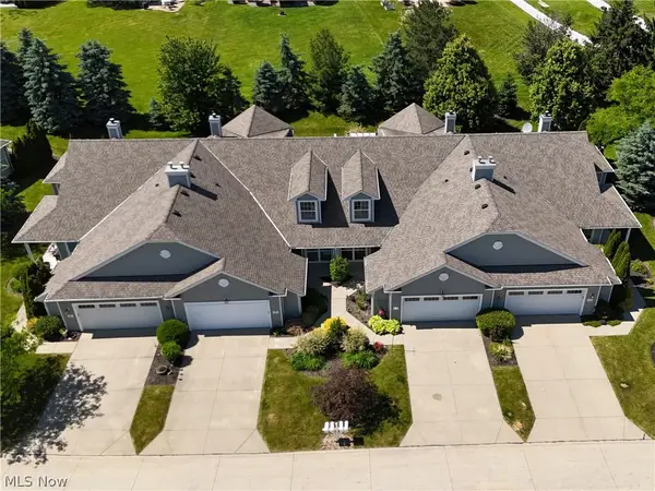 546 Hyannis Port Circle, Avon Lake, OH 44012