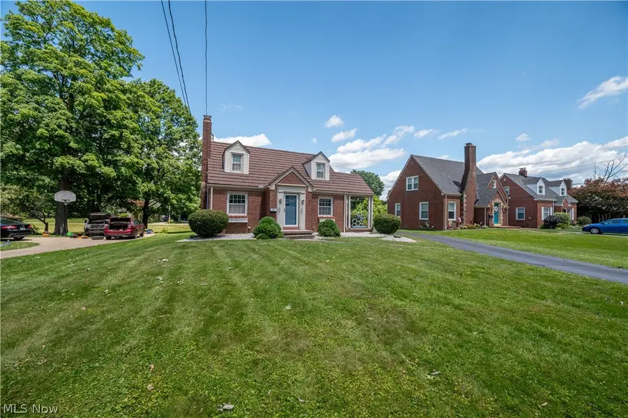 222 Brookfield Avenue, Boardman, OH 44512 - #2