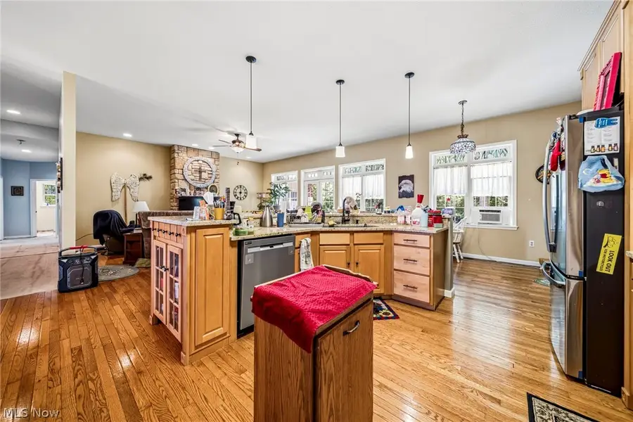 10401 Darrow Road, Vermilion, OH 44089 - #3