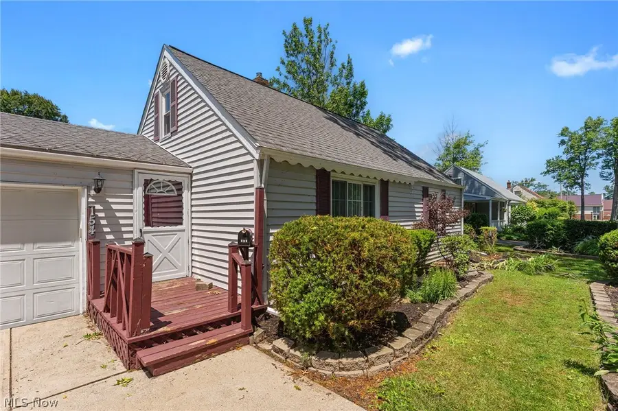 154 Fairfield Road, Avon Lake, OH 44012 - #2
