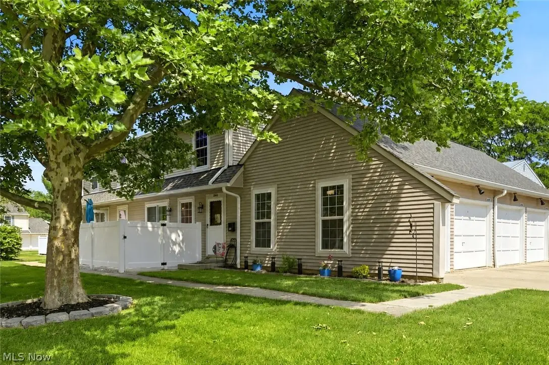 20468 Williamsburg Court #208C, Middleburg Heights, OH 44130 - #1