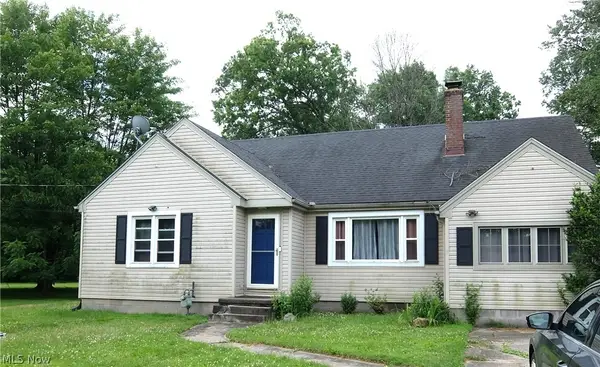 4022 Devon Se Drive, Warren, OH 44484