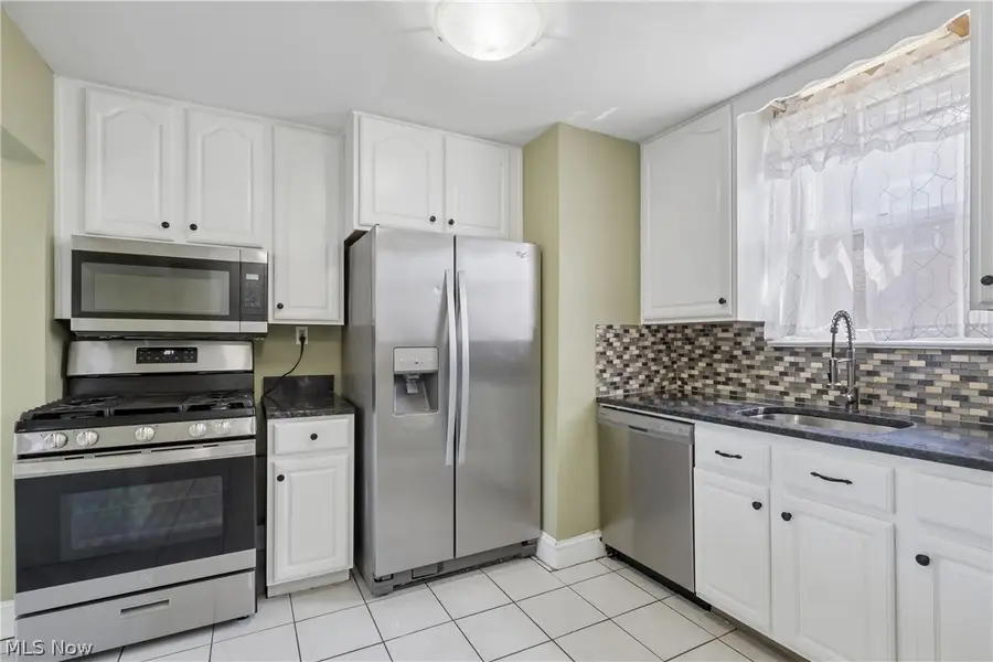 14606 Bartter Avenue, Cleveland, OH 44111 - #2