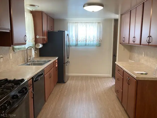 15500 Richard Drive, Brook Park, OH 44142 - #2