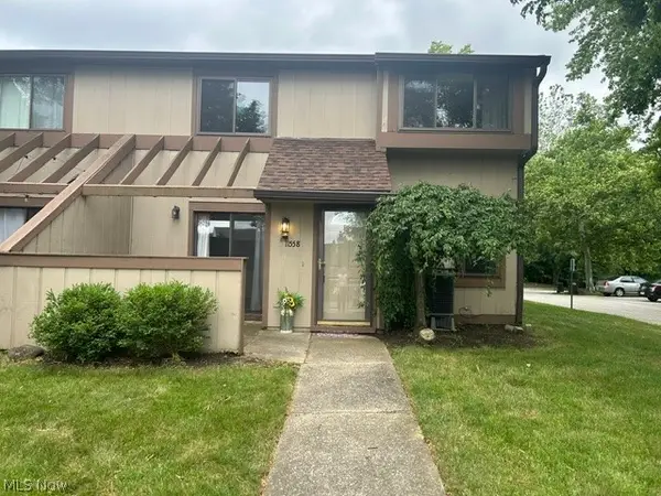 11558 Harbour Light Drive, North Royalton, OH 44133