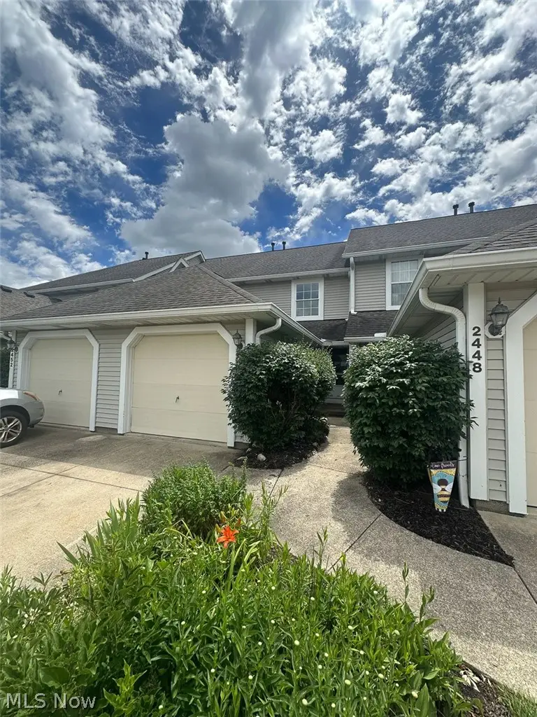2450 Wrens S Drive, Stow, OH 44224 - #1