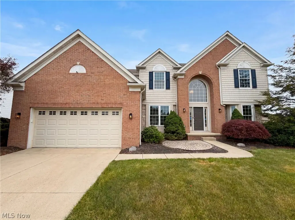9660 Kingston Trail, Olmsted Falls, OH 44138 - #1
