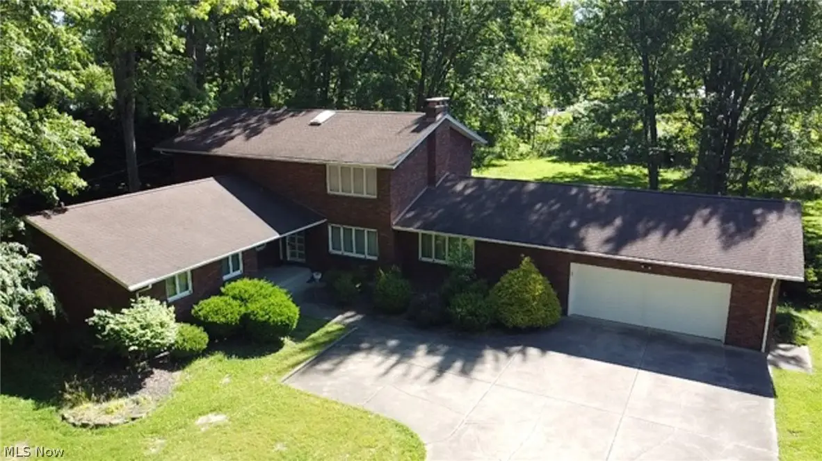 7421 W Parkside Drive, Youngstown, OH 44512 - #1