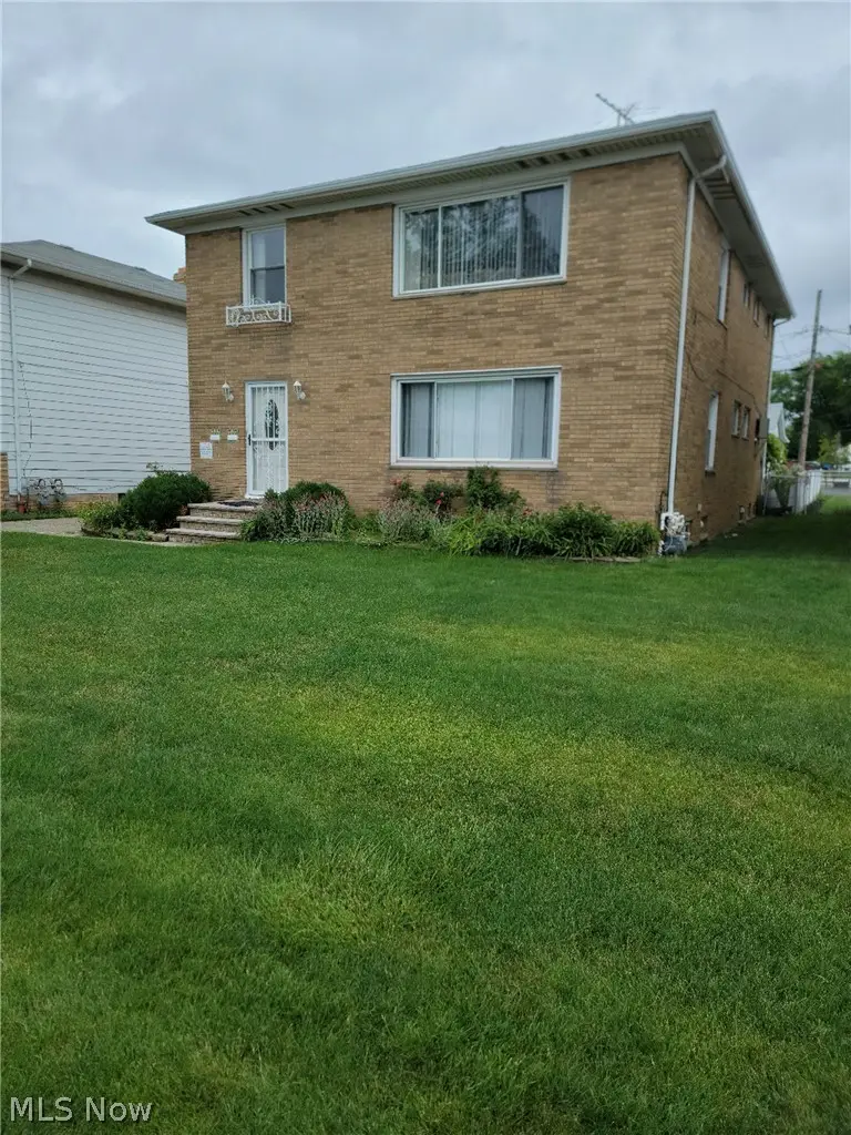 535 E 208th Street, Euclid, OH 44119 - #2