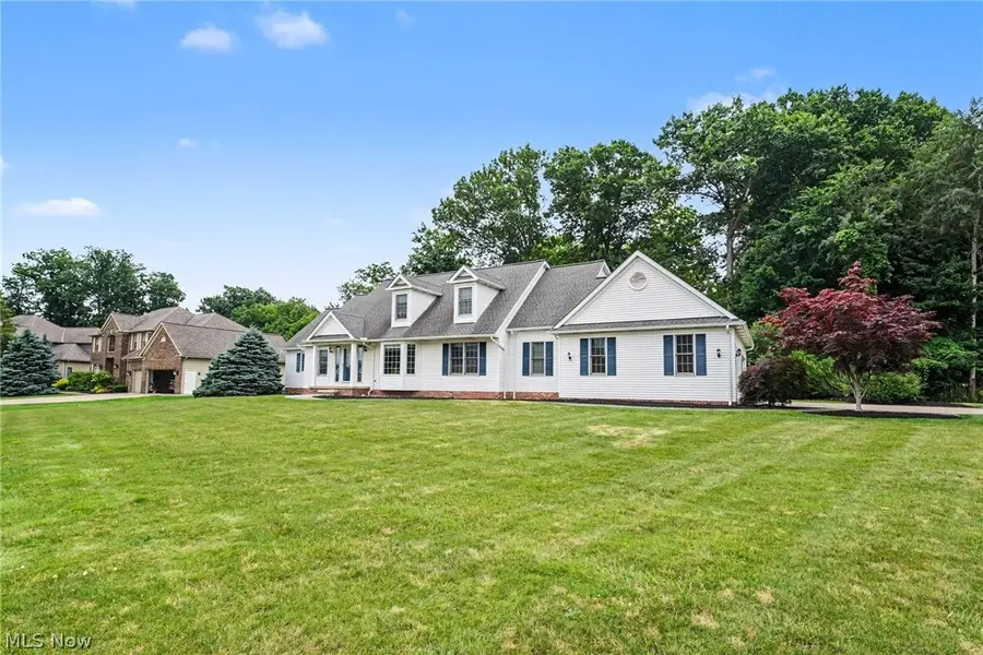 6304 Longspur Road, Highland Heights, OH 44143 - #2