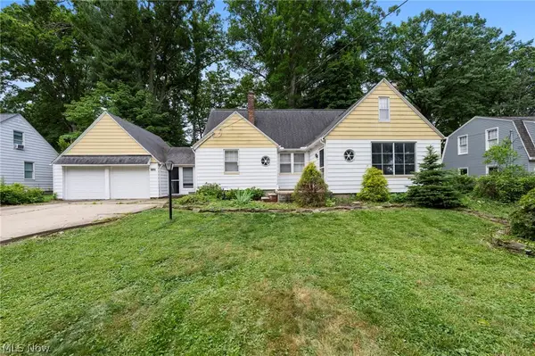 29408 Luxona Avenue, Wickliffe, OH 44092