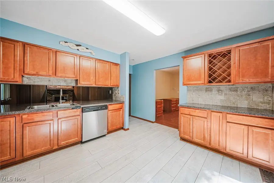 5950 Bayberry Circle, North Ridgeville, OH 44039 - #3