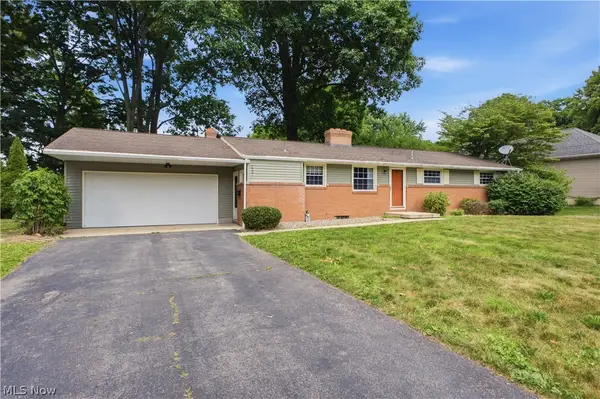 236 Manor Drive, Columbiana, OH 44408