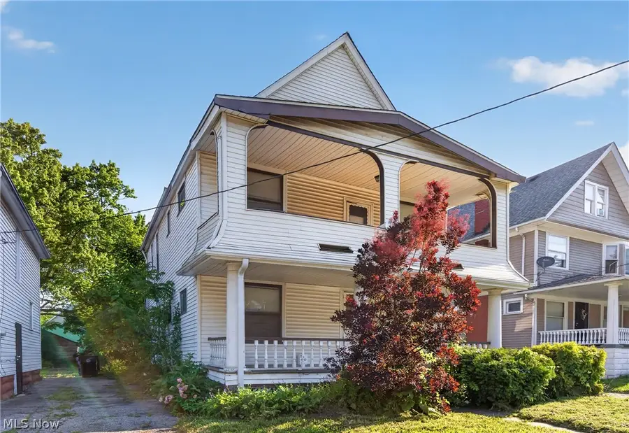 7425 Indiana Avenue, Cleveland, OH 44105 - #2