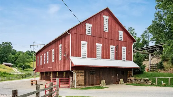 2665 Sub Station Ne Road, New Philadelphia, OH 44663
